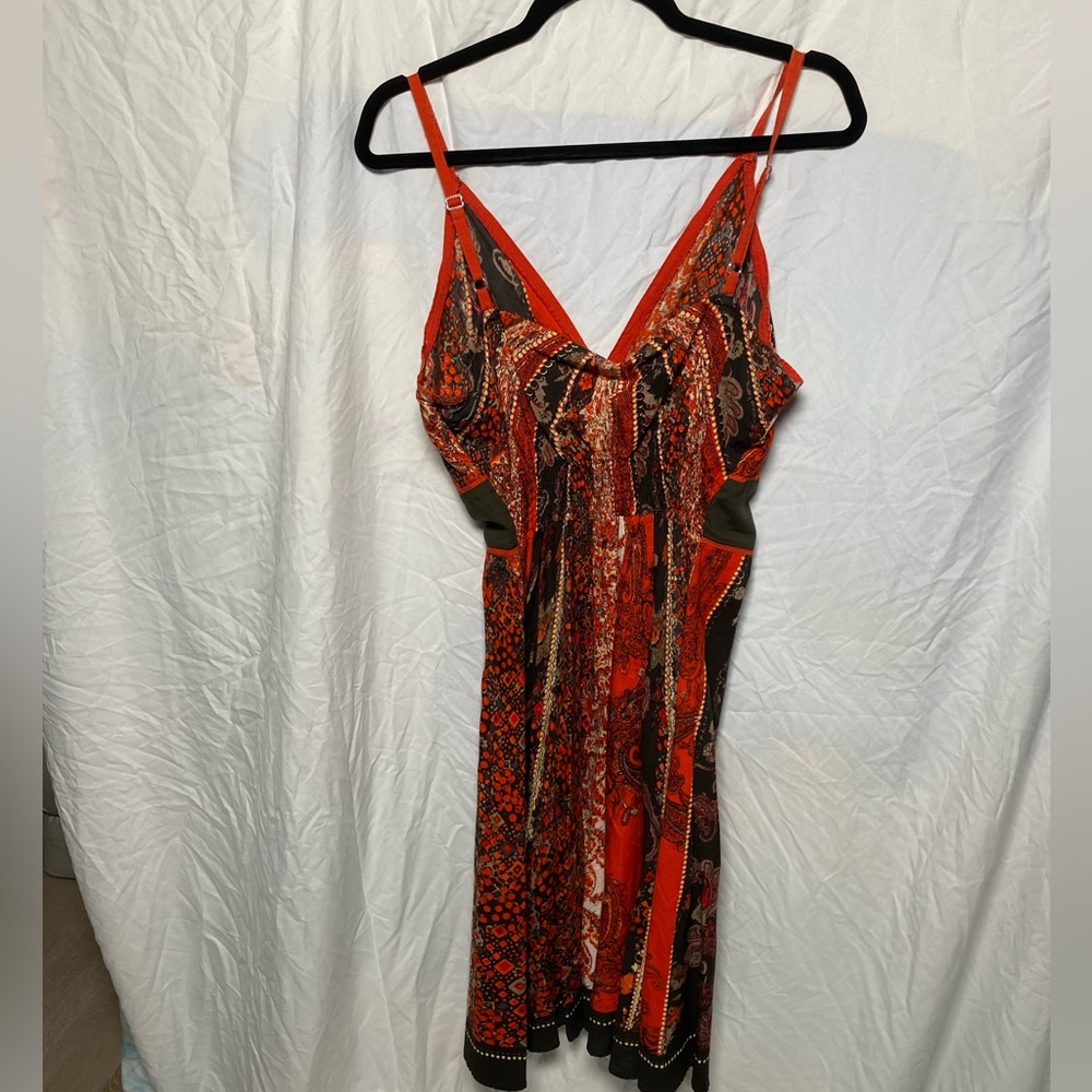 Stunning Sundress - Picture 3 of 3